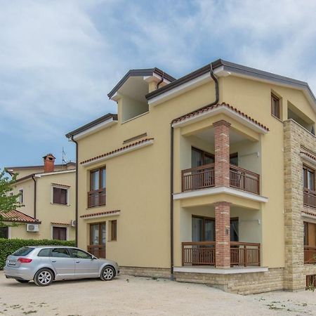 Apartments Hana In Funtana Dış mekan fotoğraf