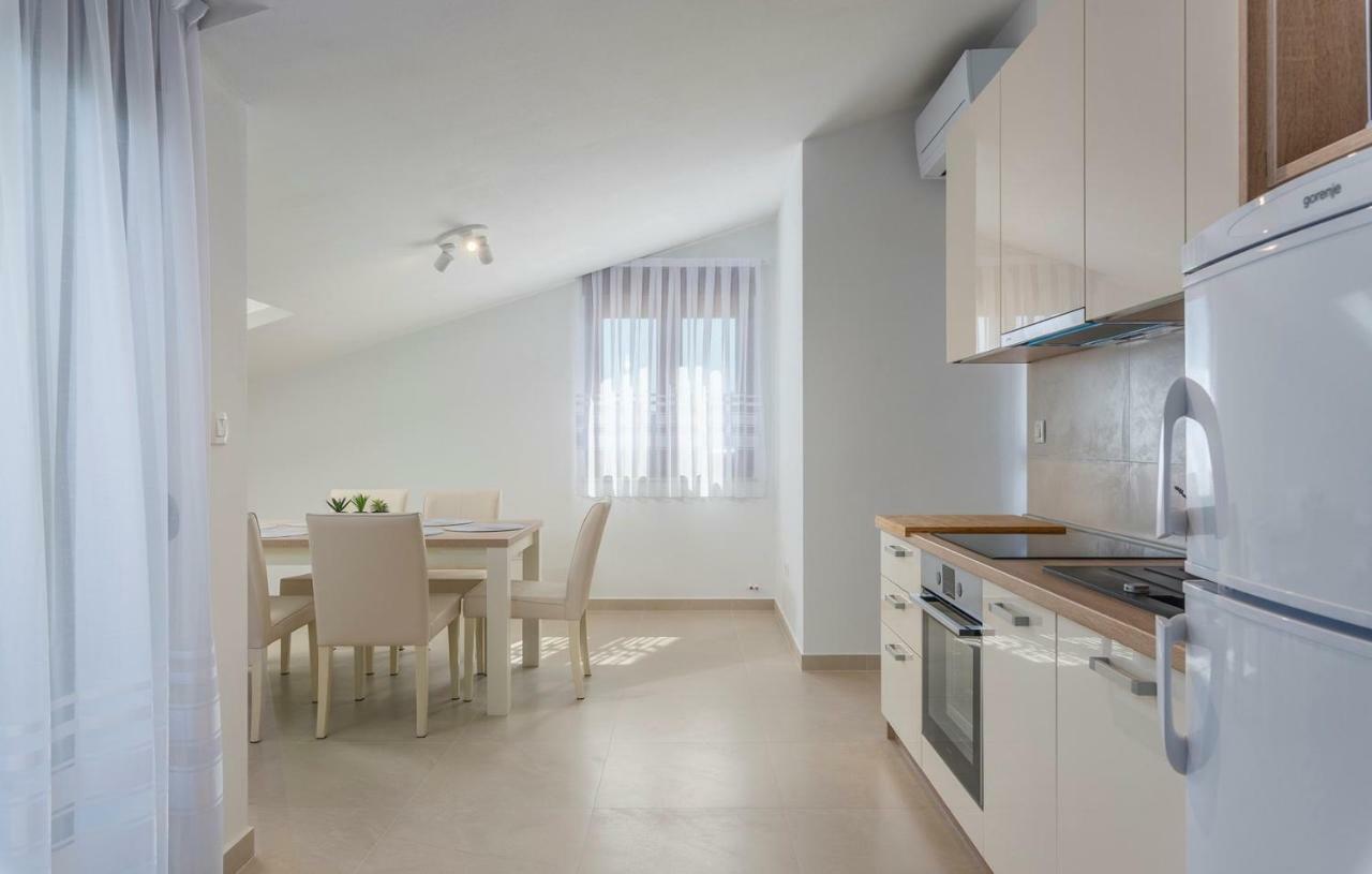 Apartments Hana In Funtana Dış mekan fotoğraf