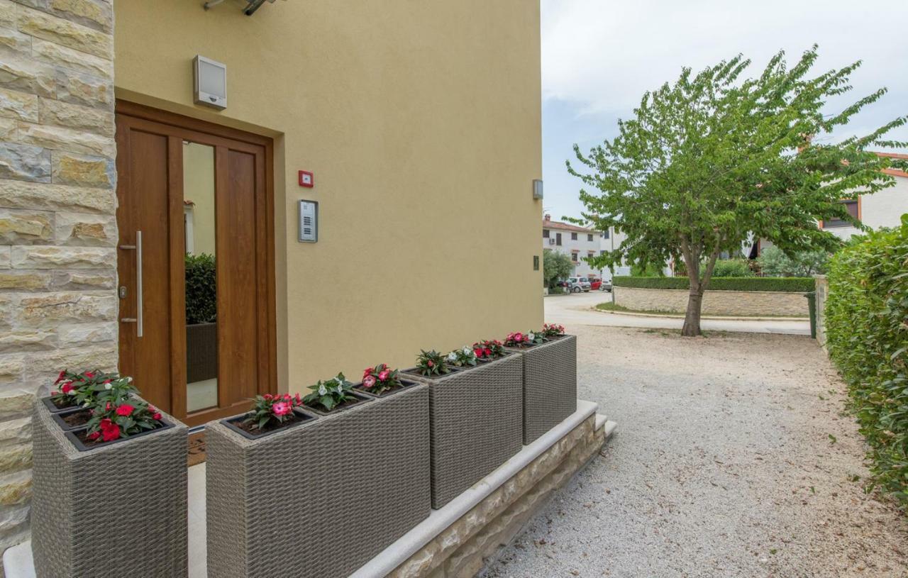 Apartments Hana In Funtana Dış mekan fotoğraf