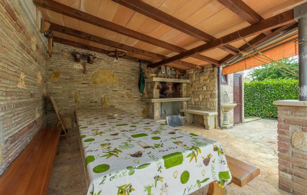 Apartments Hana In Funtana Dış mekan fotoğraf