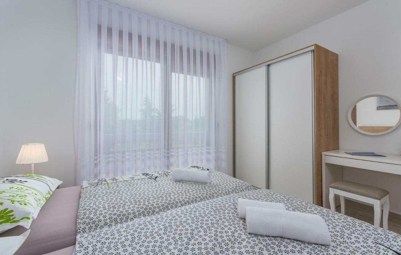 Apartments Hana In Funtana Dış mekan fotoğraf